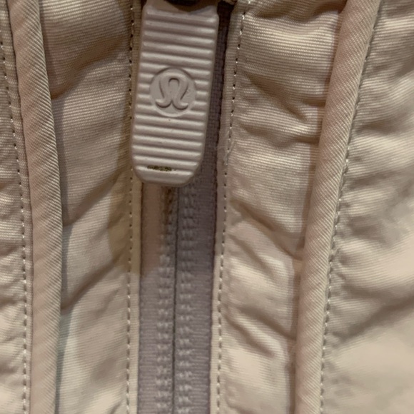 Lululemon Always Effortless Jacket Full Zip Packable Hood Pink Women’s Size 6 - Picture 7 of 13